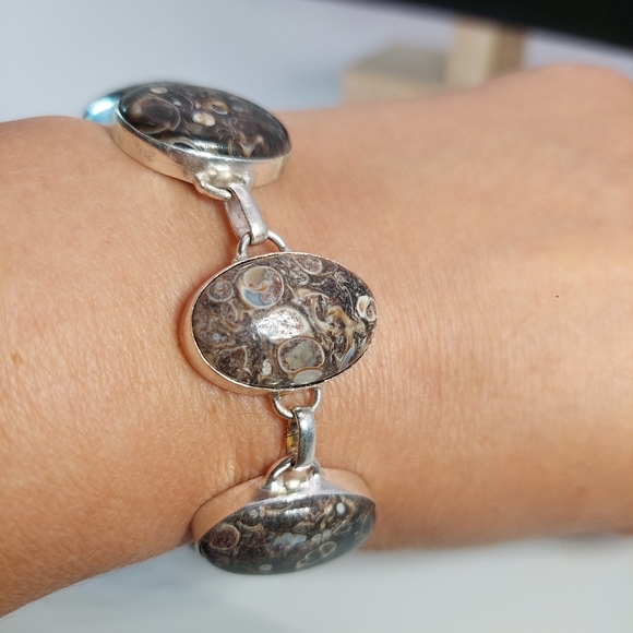 Meet your Posher, Lisa - Picture 4 of 8